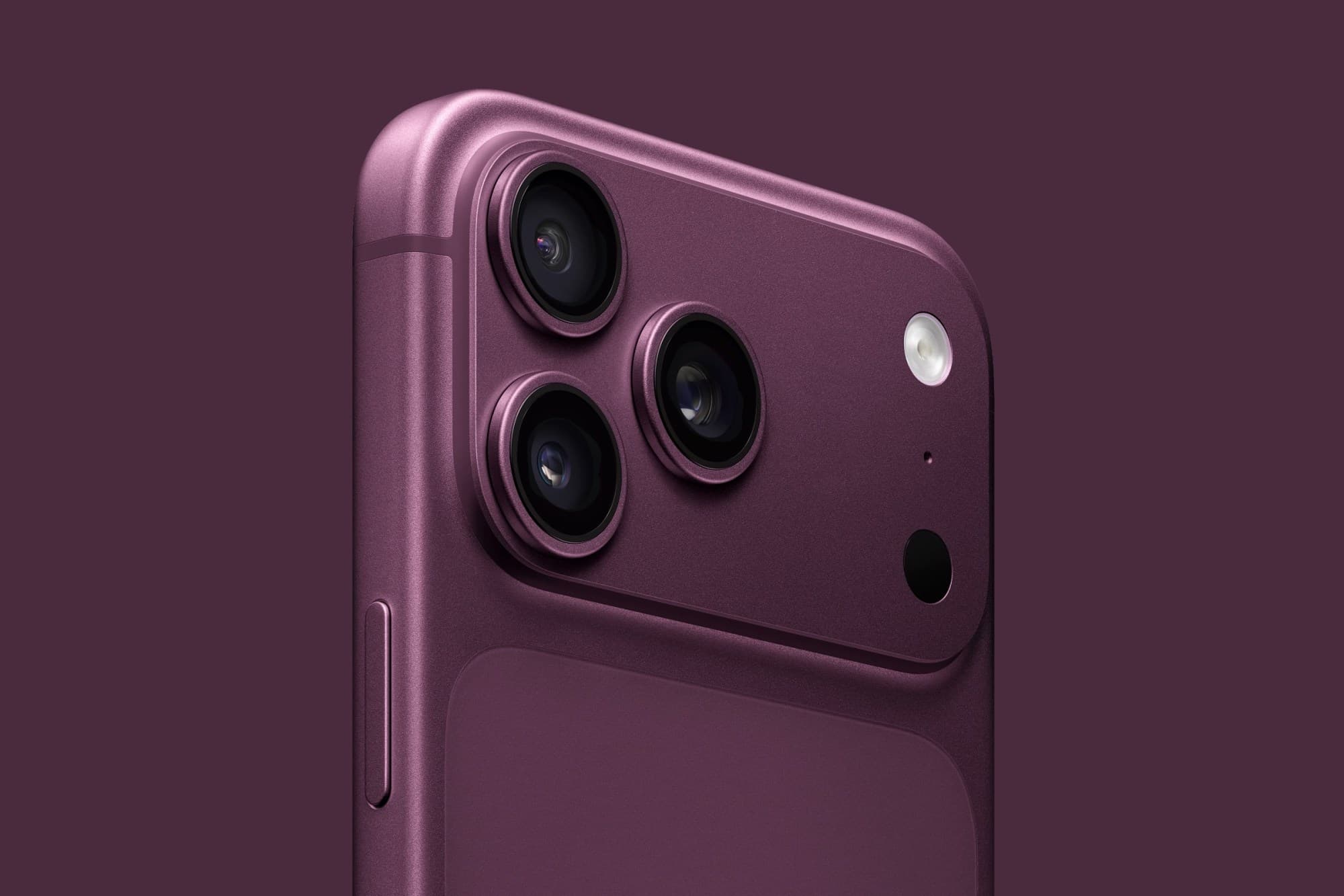 Крупный план бургундового iPhone 18 Pro